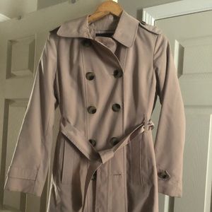 Very elegant London Fog coat